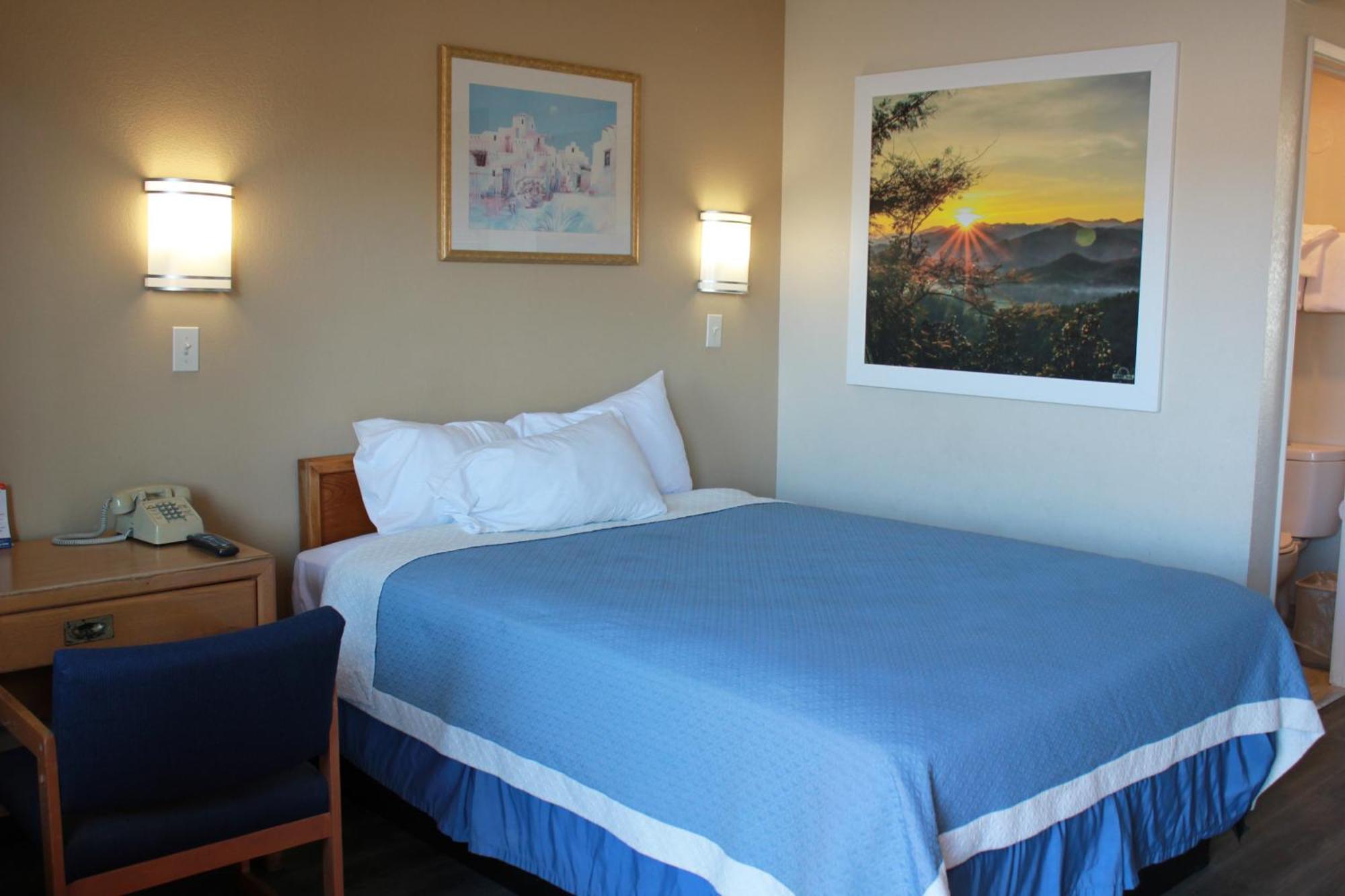 Days Inn By Wyndham Barstow Room photo